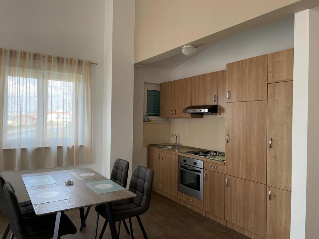 Apartments Vukovic โปดสตรานา ภายนอก รูปภาพ