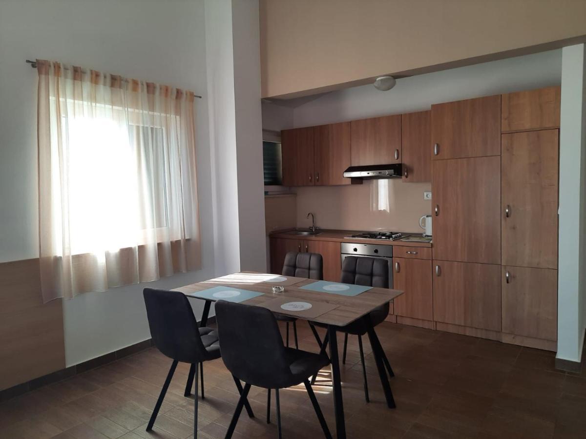 Apartments Vukovic โปดสตรานา ภายนอก รูปภาพ