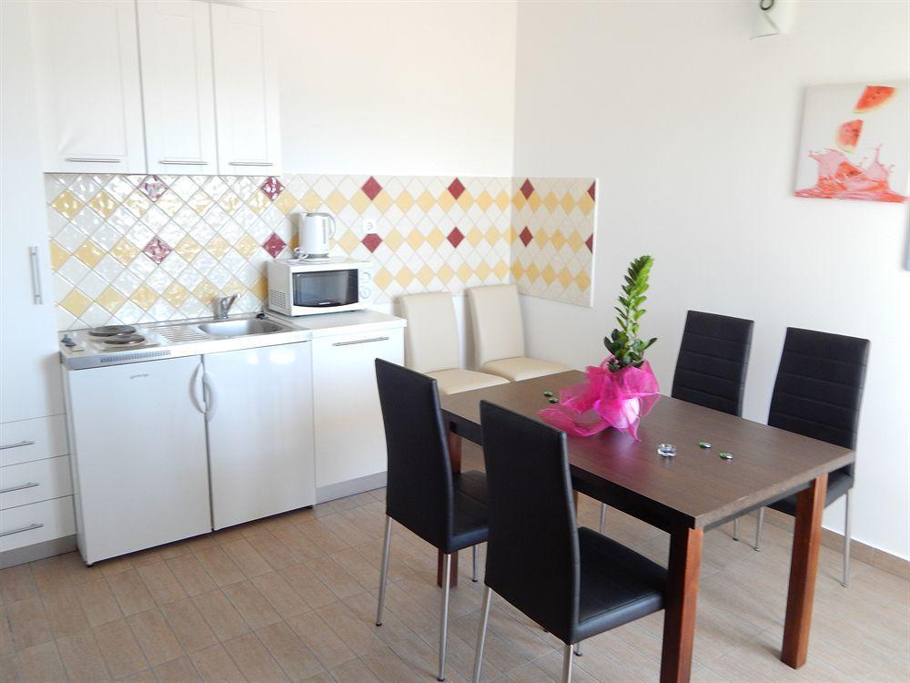 Apartments Vukovic โปดสตรานา ภายนอก รูปภาพ