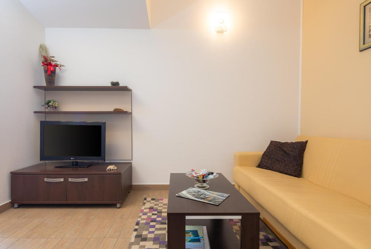 Apartments Vukovic โปดสตรานา ภายนอก รูปภาพ