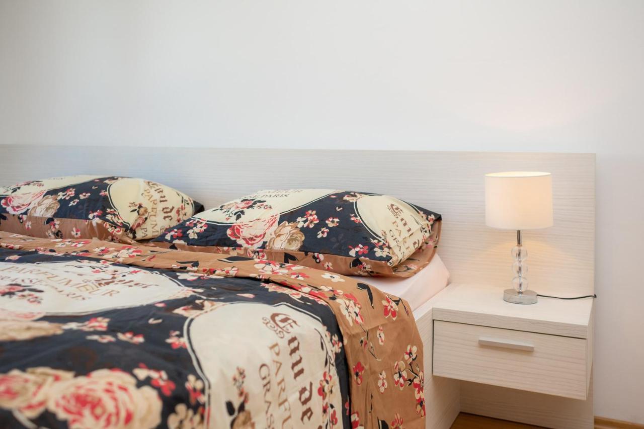 Apartments Vukovic โปดสตรานา ภายนอก รูปภาพ