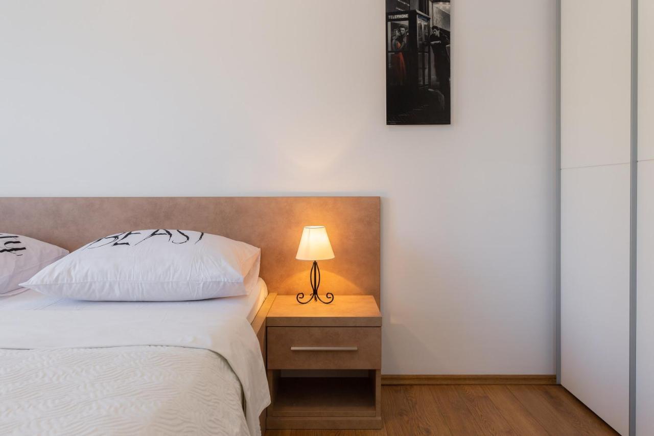 Apartments Vukovic โปดสตรานา ภายนอก รูปภาพ